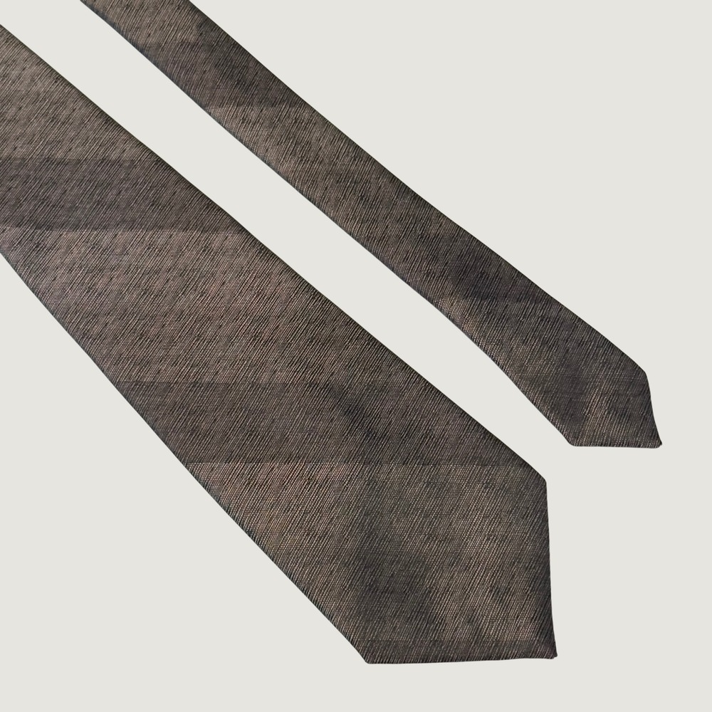 Vintage Wembley Wemlon Gray Black Textured Diagonal Stripe Necktie 54x3.5 MCM